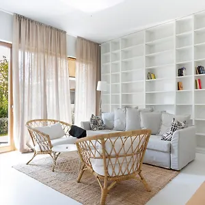 https://apartamenty-laguna-warszawa-smoleskiego.warsawhotelspoland.com